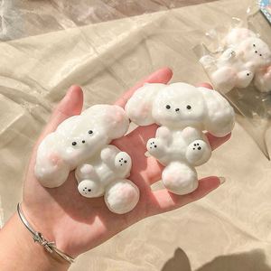 Juguete de peluche antiestrés de oso de peluche con mantequilla de miel enlatada súper suave y cremosa, hecho en casa, con un perro rizado suave y cremoso para aliviar el estrés. - Product Image 2