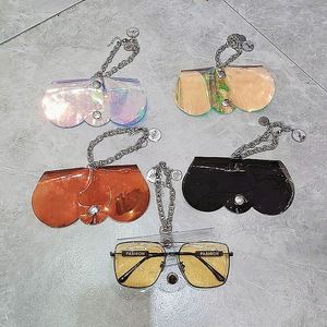 Étui à lunettes multifonctionnel et tendance pour femmes avec chaîne – Protection et rangement pour lunettes de soleil - Product Image 6