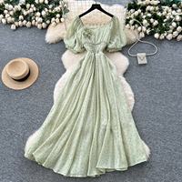 Robes longues élégantes d'été à col carré, manches bouffantes, taille smockée, à pois, avec fleurs 3D