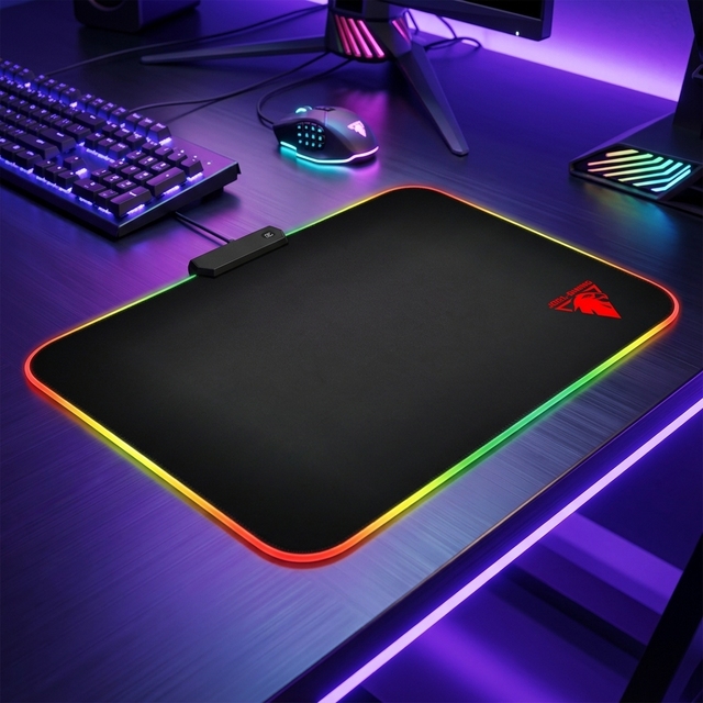Hot Selling Computer Gaming Mouse Pad Fabric Non-Toxic Small New Design Waterproof 350*250*3mm with RGB in Stock