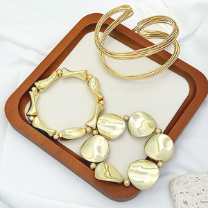 여성용 골드 컬러 디자이너 오픈 뱅글 세트 와이드 청키 팔찌 패션 스테이트먼트 기하학적 뱅글 쥬얼리 발렌타인데이 선물 - Product Image 4