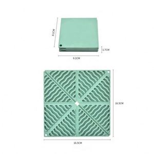 Foldable Triangular Silicone Heat-resistant <b>Trivet</b> Mat, Multi-purpose Kitchen Silicone Pot Stand Pad - Product Image 2
