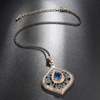 Collier pendentif goutte d'eau plaqué or antique, résine bleue turquoise, filigrane, cristal, 54 mm, bijoux vintage pour femme