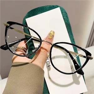 Monture de <span class=keywords><strong>lunettes</strong></span> rétro TR90 œil de chat pour femmes miroir plat anti lumière bleue personnalisée petite monture de <span class=keywords><strong>lunettes</strong></span> simple - Product Image 4