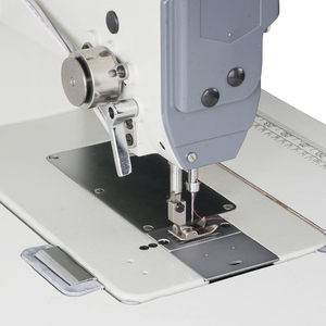 Machines à coudre industrielles à plat à point zigzag à aiguille simple à entraînement direct 1530T pour la couture de couvercles de tasses - Product Image 3
