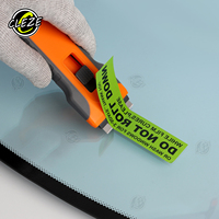 CLEZE DIY Grattoir de nettoyage de vitres de voiture en acier à long manche avec lame amovible pour l'élimination des autocollants de fenêtre