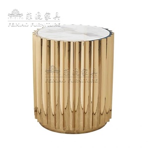 <span class=keywords><strong>Set</strong></span> moderno di <span class=keywords><strong>tavolini</strong></span> rotondi in acciaio inossidabile color <span class=keywords><strong>oro</strong></span> per sala da pranzo - Product Image 4