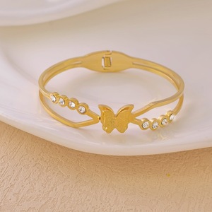 คอลเลกชันกำไลข้อมือสแตนเลสสตีลชุบทอง 18K PVD ประดับผีเสื้อและเพชรซิร์คอน |   ป้องกันการแพ้ ทนทาน และไม่ซีดจาง - Product Image 4