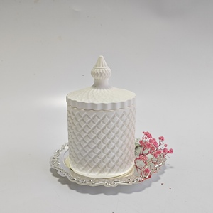 Juego de Regalo de Lujo de Fábrica OEM, Frascos de Yeso Hechos a Mano con Tapas, Velas Aromáticas de Cera de Soja y Parafina para Decoración del Hogar en Pascua y Ramadán - Product Image 3