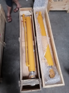 Pièces détachées de machines de construction de haute qualité 10C1803 compatibles avec le cylindre à huile Liugong 908 - Product Image 2