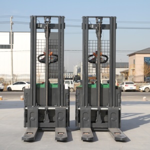 चीन निर्मित इलेक्ट्रिक काउंटरसंतुलित पैलेट स्टेकर 2टन 5 मीटर उठाने लिथियम बैटरी स्व-लोडिंग फैक्ट्री उपकरण - Product Image 6