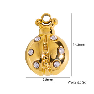 Mariquita de acero inoxidable <span class=keywords><strong>Coccinella</strong></span> <span class=keywords><strong>septempunctata</strong></span> con colgante de diamantes de imitación dijes de insectos para la fabricación de joyas DIY - Product Image 3