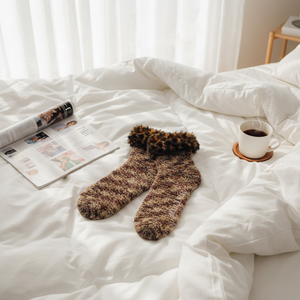 Chaussettes de lit à texture de <span class=keywords><strong>pierre</strong></span> en gros-Chaussettes d'hiver moelleuses ultra douces avec poignées antidérapantes, chaussettes thermiques floues OEM - Product Image 6