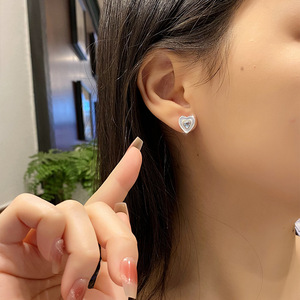 9 élégantes boucles d'oreilles en forme de cœur en nacre serties de pierres naturelles taillées en cœur de 5 mm, en argent sterling 925, bijoux fins - Product Image 4