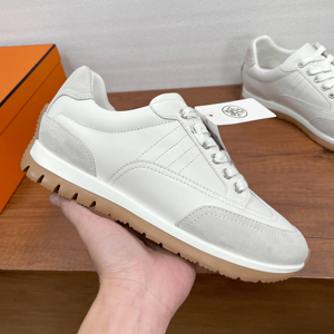 Sneakers urbaines élégantes pour hommes avec amorti tout au long de la journée, structure stable, confort de port prolongé et construction à cadre rigide - Product Image 5