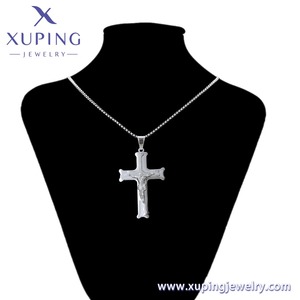 T001290597 XUPING 스테인리스 스틸 화이트 컬러 예수 십자가 펜던트 박스 체인 빈티지 종교 남성 목걸이 - Product Image 2