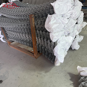 Malla de Alambre Galvanizado para Cercas, 8 Pies de Alto x 25 Pies de Largo, Recubierta de PVC, para Aplicaciones en Exteriores, Venta Directa de Fábrica China - Product Image 1