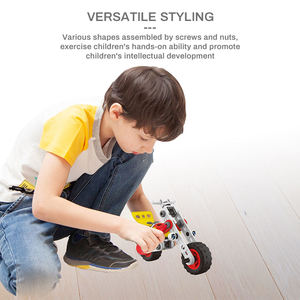 Kit de construction de vis et d'écrous 74 pièces 3 en 1 Moto Tricycle Hélicoptère Jouet éducatif STEM pour développer la motricité fine Cadeau pour enfants - Product Image 4