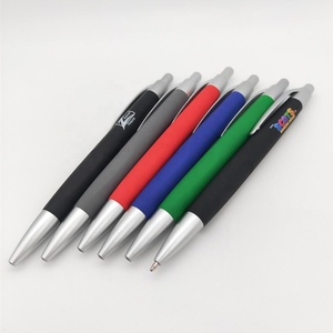 Bolígrafo de plástico personalizado para publicidad promocional, logotipo con revestimiento de goma eco retráctil, bolígrafo de plástico muy popular para hotel - Product Image 6