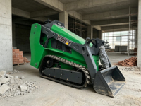 Mini-chargeuse compacte multi-appareils à moteur avec transmission hydraulique pour la ferme, la construction, le chargement et le déchargement en entrepôt, conforme EPA