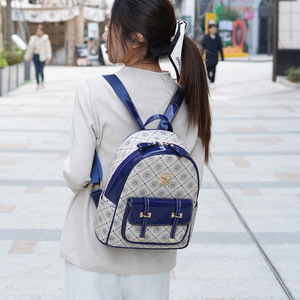Fashionable Women's <b>Backpack</b> With Geometric Pattern Blue PU Material Water Resistant Shoulder Strap Daily Use Square Shape - Product Image 2