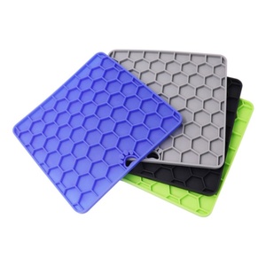 New Design <b>Silicone</b> Dogs Pets Licking <b>Mat</b> Pad Dog Lick <b>Mat</b> - Product Image 2