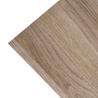 Revêtement de sol sportif en PVC écologique personnalisé pour terrains de basketball intérieurs, matériau en vinyle pour applications de gymnase, composé de plastique