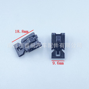 Clip de pilar para panel interior Shuangxuan de 18.8mm x 9.6mm de acero para pilares A, B, C y D de Ford Focus - Product Image 1