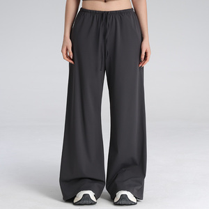 Pantalon de détente personnalisé à marque privée, taille élastique confortable, couleur unie, coupe ample, pantalon de yoga à jambes larges pour femmes - Product Image 2
