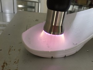 Máquina de Tratamiento de Plasma Atmosférico con un Cabezal de Plasma, Procesador de Plasma GM-5000 - Product Image 1