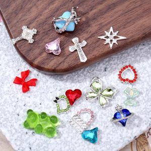 Nouveau 3D dessin animé été alliage Nail Art bijoux <span class=keywords><strong>rouge</strong></span> K9 strass <span class=keywords><strong>manucure</strong></span> charme coeur arc coupe papillon cristal résine bricolage plastique - Product Image 4