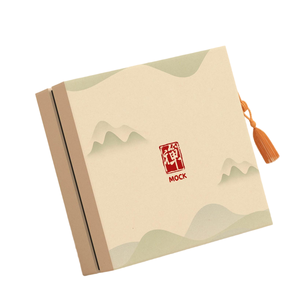 Boîte cadeau en carton ondulé personnalisée, écologique, robuste, avec logo, pour l'emballage de produits e-commerce sur plateforme. - Product Image 1