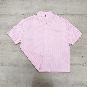 เสื้อเชิ้ตลายทางลำลองสำหรับผู้ชาย ดีไซน์ใหม่ ผ้าฝ้าย 100% พร้อมผ้าฝ้ายระบายอากาศเป็นมิตรกับสิ่งแวดล้อม ปกเสื้อแบบพับได้ - Product Image 4