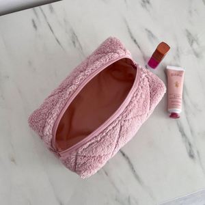 Pochette de rangement cosmétique pour femmes, écologique, réutilisable, matelassée, en sherpa, avec fermeture éclair, portable, douce, moelleuse, recyclable, grande capacité - Product Image 2