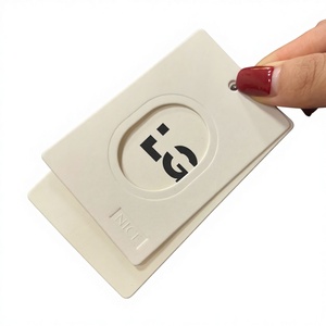 Etiketler folyo giysi etiketleri özel Logo etiketi beyaz salıncak bilet altın folyo damgalama Logo kot ve giyim için giysi etiketi - Product Image 3