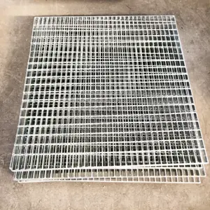 Alloy corrosion composite steel grating cross bar pitch 50mm grating Galvanized steel grating