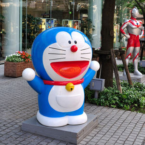 Escultura de Doraemon de fibra de vidrio personalizable tamaño real de Venta caliente para decoración al aire libre - Product Image 4