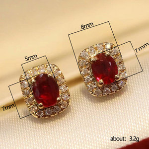Orecchini a Perno Quadrati Rossi Vintage per Donne, Design Classico per Celebrazioni, Uso Quotidiano, Regalo per Feste, Accessori - Product Image 6