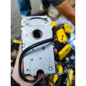 ตัวกระตุ้นวาล์วแบบหมุน Sauter Flap Actuator ASM115F122 ตัวกระตุ้นแดมเปอร์ 24VAC 10Nm ASM115 ตัวกระตุ้นแบบหมุนที่ใช้แล้ว - Product Image 1