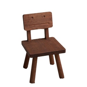 <span class=keywords><strong>Petit</strong></span> tabouret moderne en bois pour enfants Conception de <span class=keywords><strong>robot</strong></span> mignon pour l'école et la maternelle Apprentissage ménage Petits tabourets bas en bois tout solide - Product Image 1