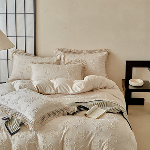 Juego <span class=keywords><strong>de</strong></span> Ropa <span class=keywords><strong>de</strong></span> Cama Romántico 2025 con Lazos Rosas y Borlas, <span class=keywords><strong>4</strong></span> Piezas, Estilo <span class=keywords><strong>Princesa</strong></span>, Jacquard 3D - Product Image 4