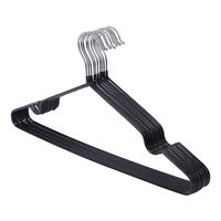 Cintres colorés pour le séchage des vêtements Cintre en plastique enduit de PVC à double usage sec-humide Cintre en plastique de taille standard adulte complet