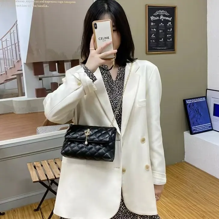 Koreanische Version bestickte Umhängetasche neue Außenhandel Frauen tasche großzügige Mode einfache kleine Tasche