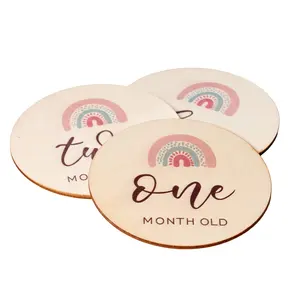 2023 Custom Factory Laser Engrave Wooden Discs Shower Souvenir Gift Set Baby Milestone Cards Wooden