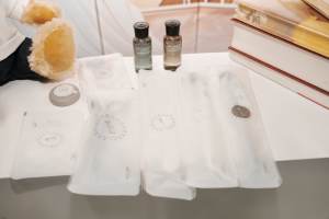 Un ensemble d'articles de toilette jetables spécialement conçu pour les hôtels réguliers - Product Image 3