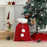 Sac cadeau personnalisé en velours avec cordon de serrage, bordure en fausse fourrure et pompon pour le sac du Père Noël, emballage de cadeaux de Noël