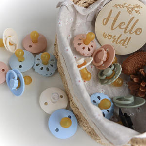 Nouveau design de fleur pour sucette de bébés, type de sommeil de <span class=keywords><strong>lait</strong></span> maternel imité en latex naturel super doux, taille 26*15mm - Product Image 5