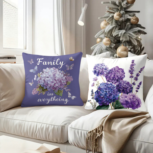 Bantal hias bunga hydrangea menghiasi ruang tamu yang nyaman dengan kaus kaki Natal dan tanduk rusa yang meriah. - Product Image 4