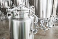 Fermenteur conique à double enveloppe en acier inoxydable 304, unitank isobare, cuve de fermentation de bière pour brasserie artisanale, microbrasserie