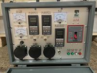 Machine de réparation à chaud pour les bords de courroies transporteuses en caoutchouc